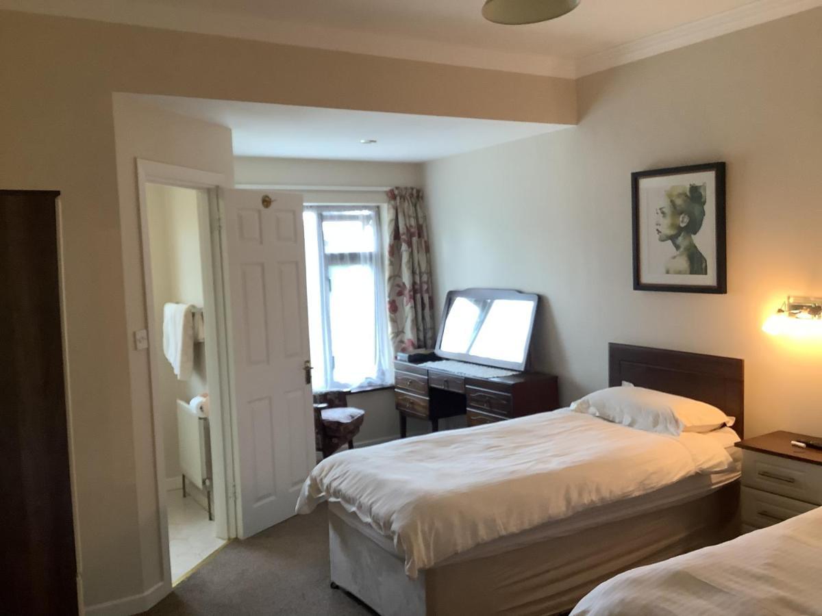Palmgrove Bed & Breakfast Листоуел Екстериор снимка