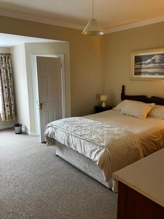 Palmgrove Bed & Breakfast Листоуел Екстериор снимка