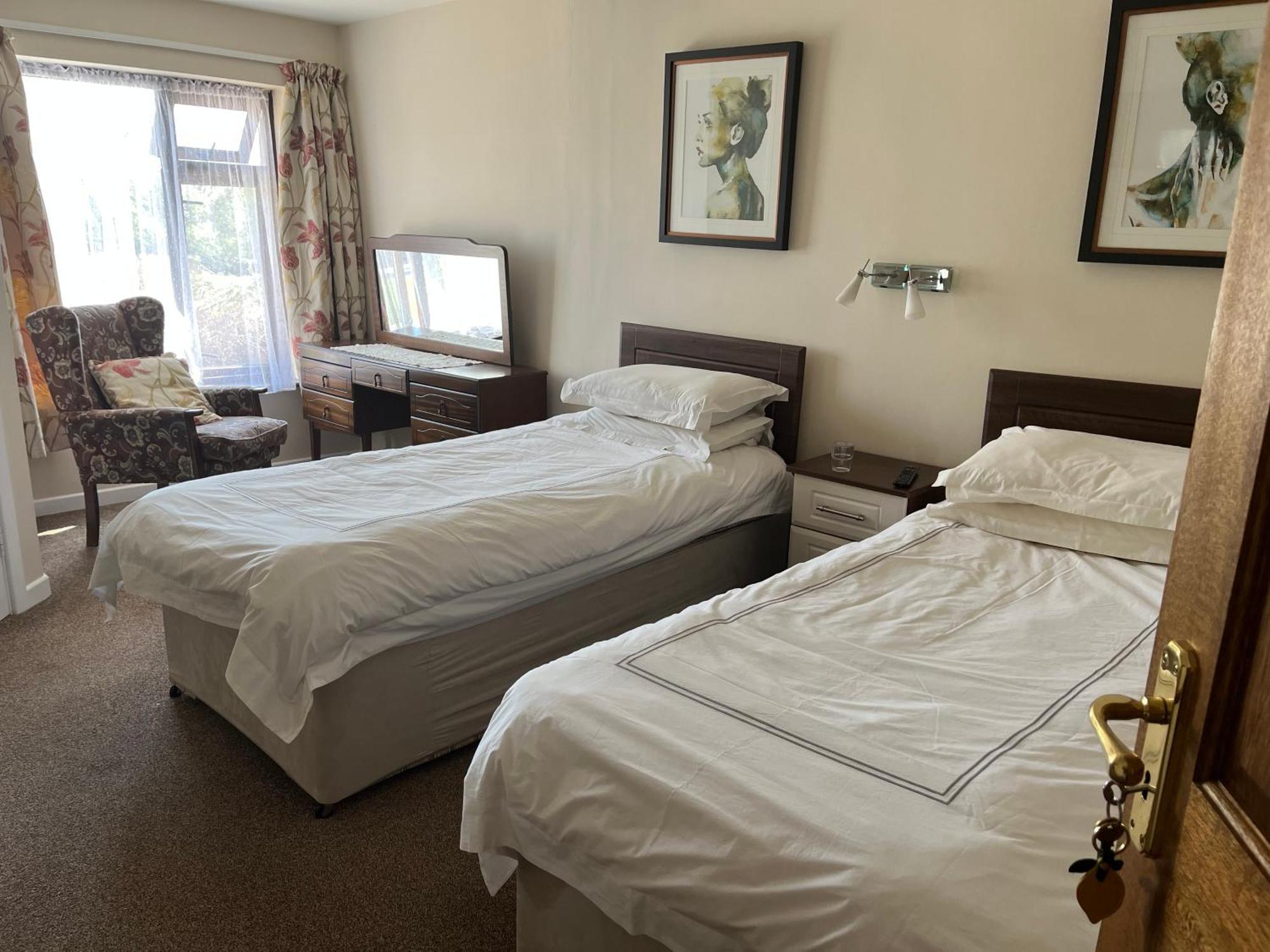Palmgrove Bed & Breakfast Листоуел Екстериор снимка